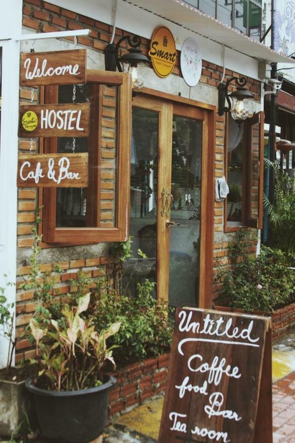 Smart Hostel Chiang Mai Exteriör bild