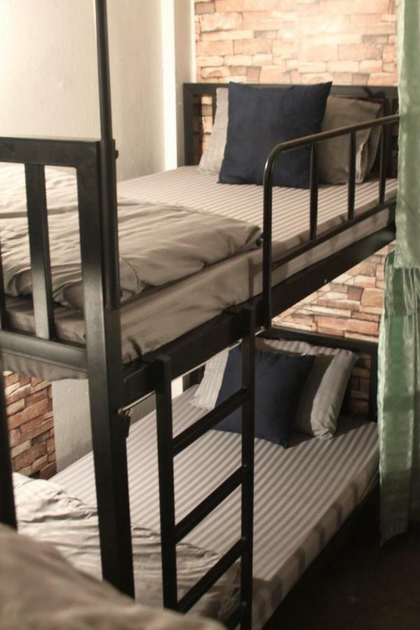 Smart Hostel Chiang Mai Exteriör bild